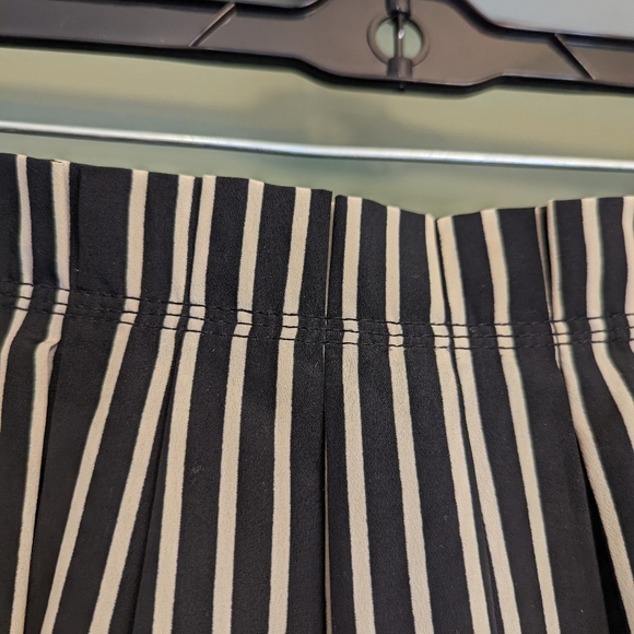 J. Crew Striped Paper Bag Waist Pleated Midi Skirt Size 12 - Picture 5 of 6